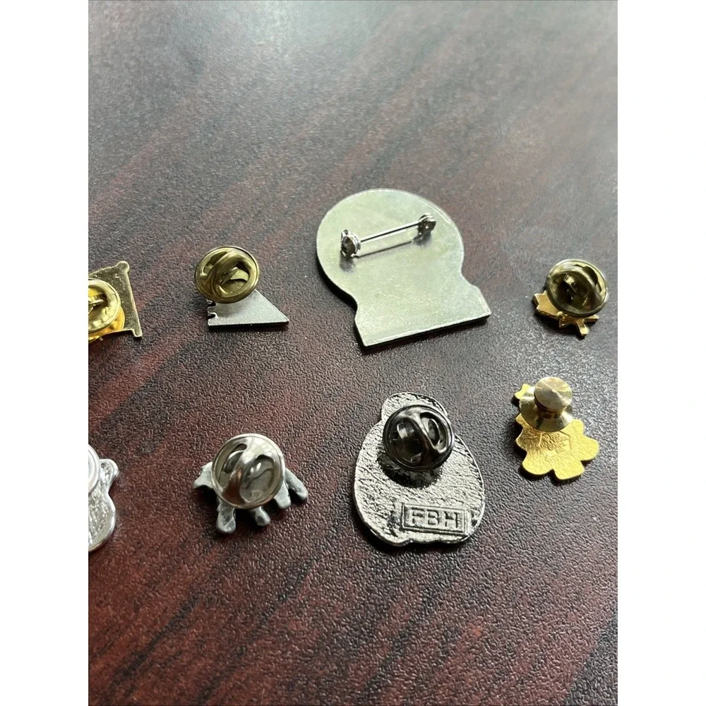 Lot Of 10 Random Mixed Lapel Hat‎ Pins A3